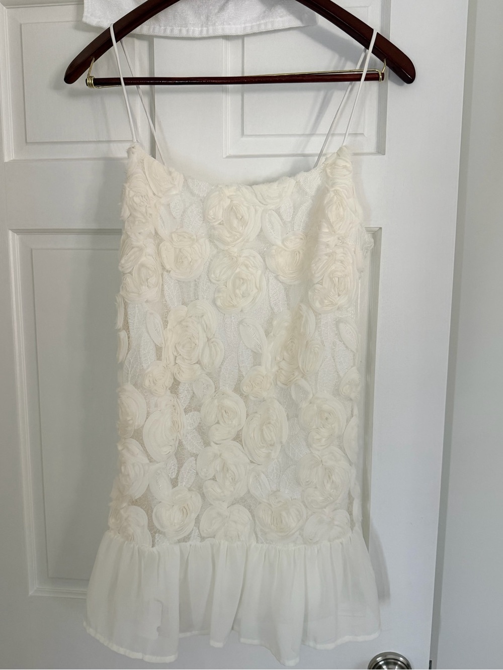 Sunfere brand Ivory Floral Appliqué Spaghetti-Strap mini Dress size large